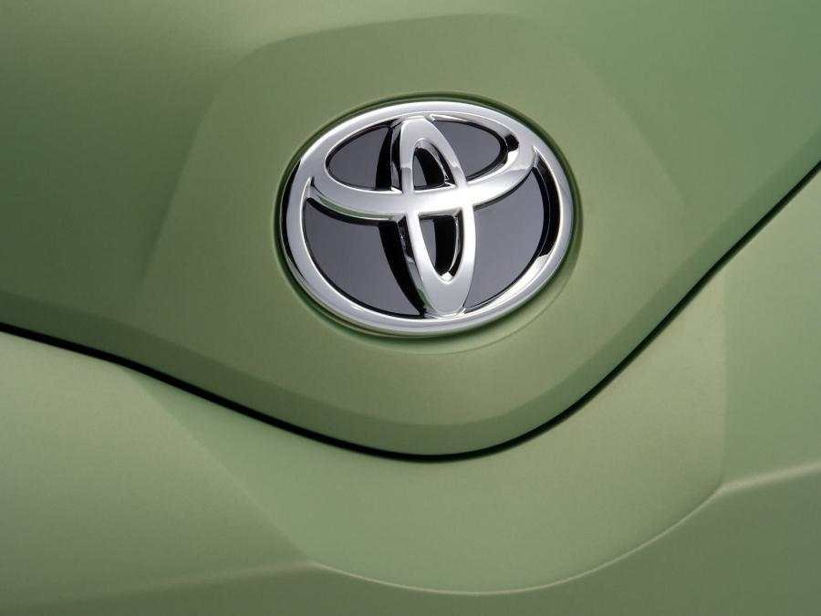  Toyota Urban Cruiser Concept 2006 года  (фото 17 из 34)